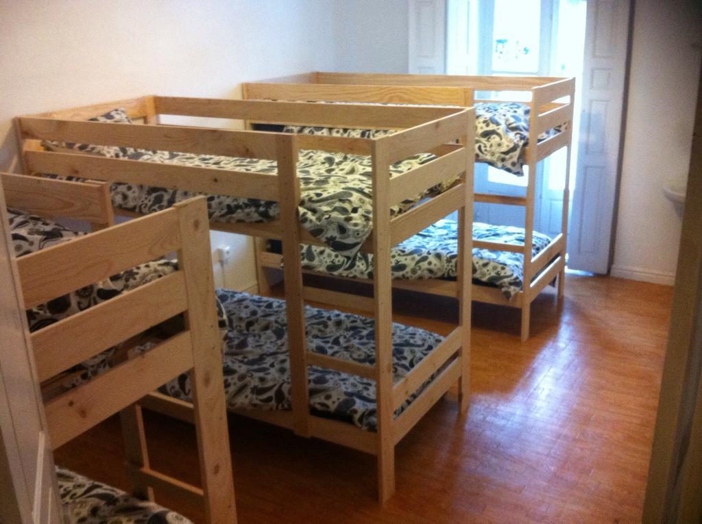 Albergue De Peregrinos La Bilbaina Santoña Zimmer foto